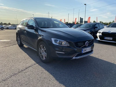 Volvo V60 Cross Country 2016, photo 3/10