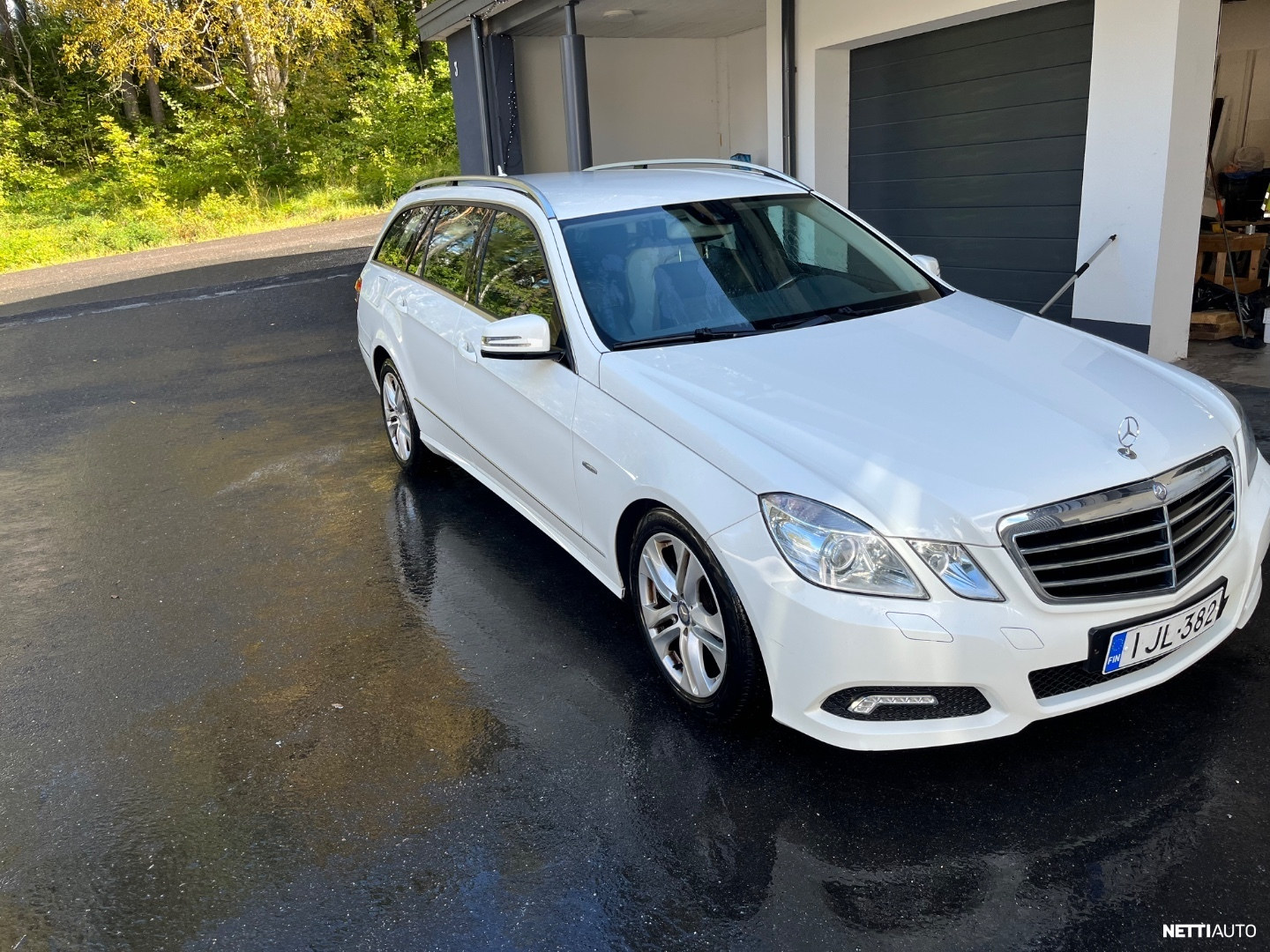 Mercedes-Benz E