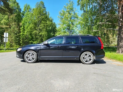 Volvo V70 D5 AWD R-Design aut 2011, kuva 4/9
