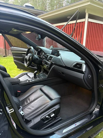 BMW 330 2017, kuva 6/11