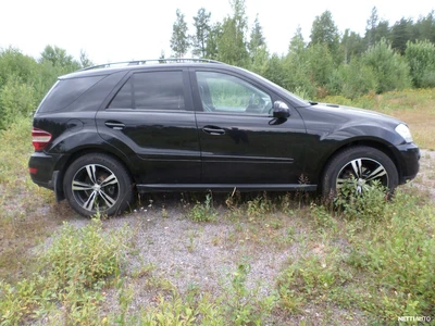 Mercedes-Benz ML 2009, photo 7/10