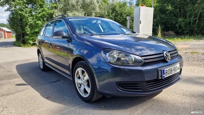 Volkswagen Golf 2010, photo 1/10