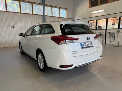Toyota Auris 2018, photo 4/10