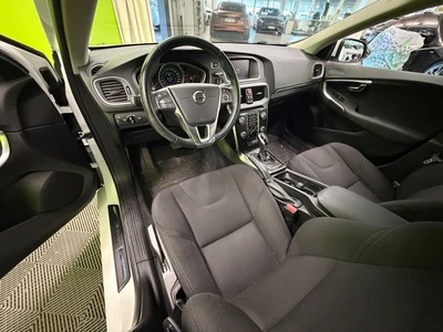 Volvo V40 D2 Momentum aut 2018, kuva 4/12
