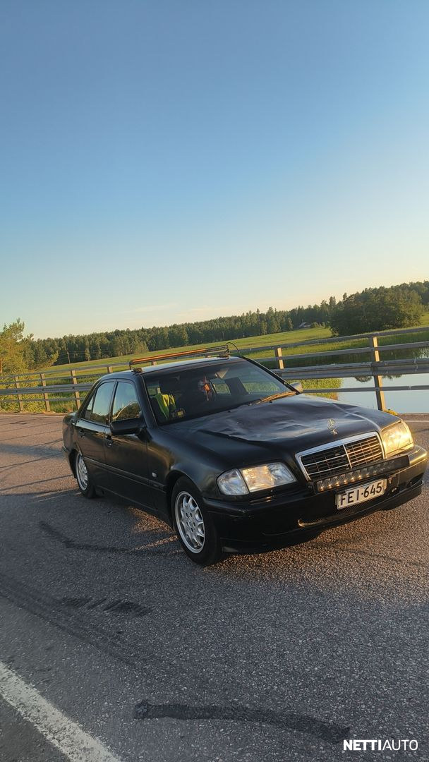 Mercedes-Benz 180