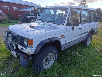 Mitsubishi Pajero 1987, photo 4/9