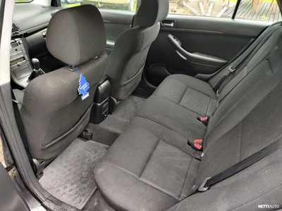 Toyota Avensis 2005, photo 4/13