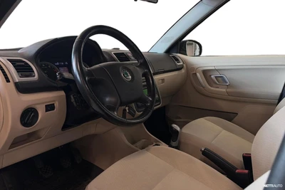 Skoda Fabia Combi 1,6 16V Elegance 2008, kuva 3/3