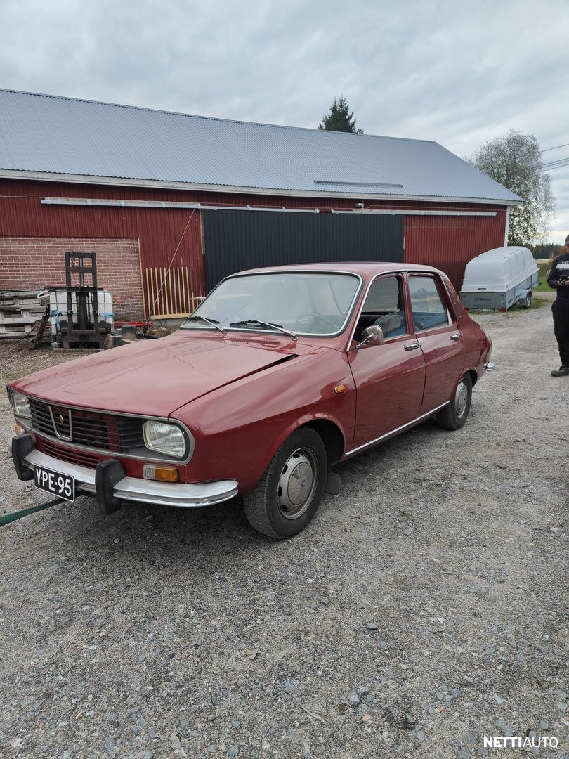 Renault 12