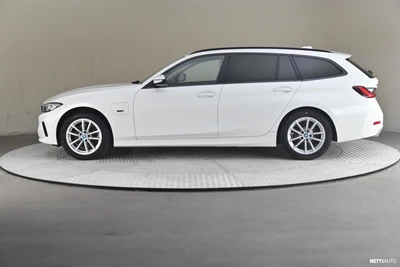 BMW 330 2023, kuva 4/31