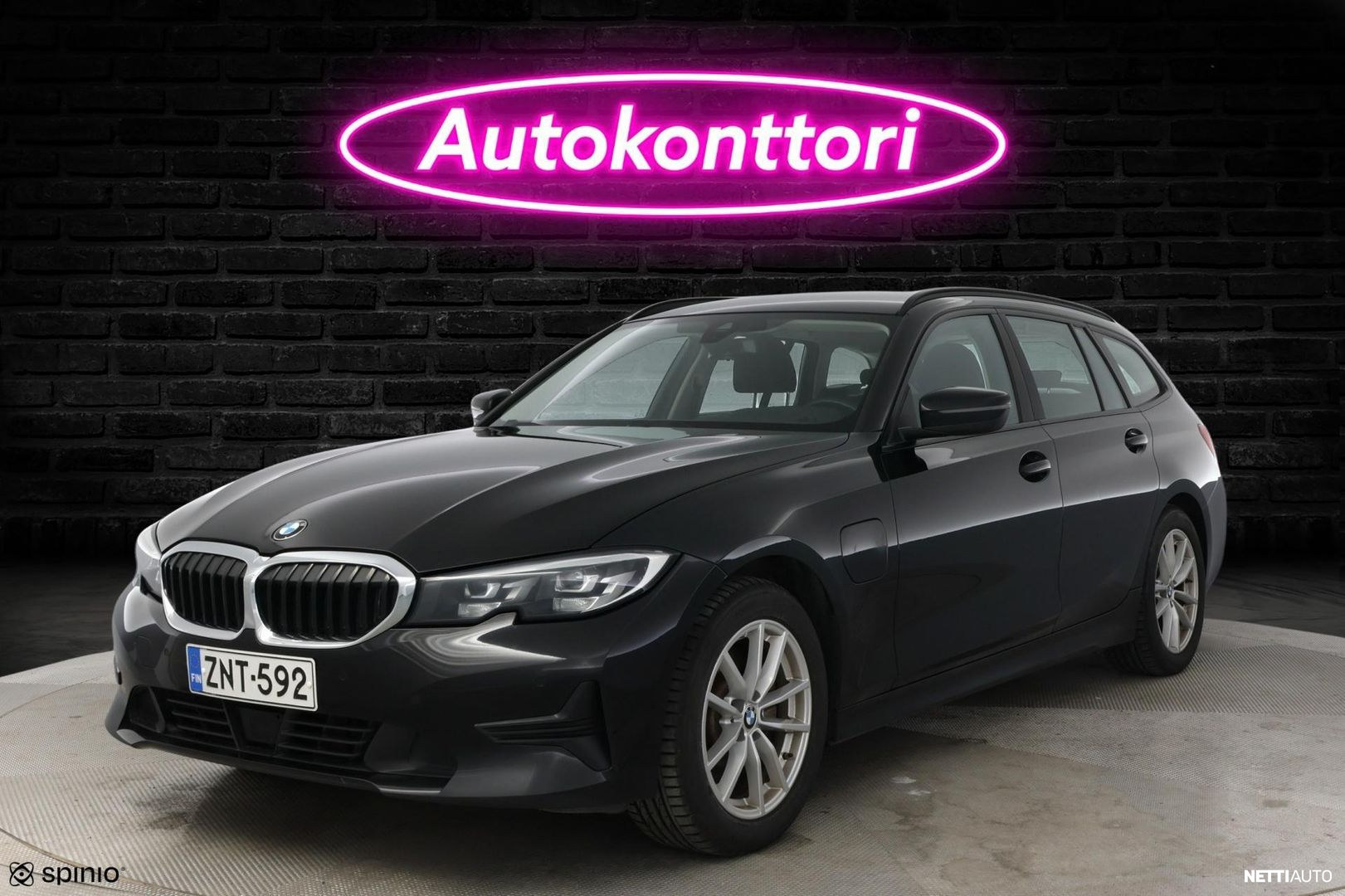 BMW 320