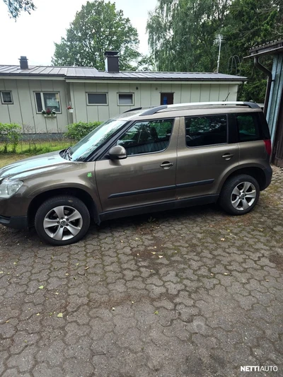 Skoda Yeti 1,6 TDI Adventure GreenLine 2011, kuva 1/6