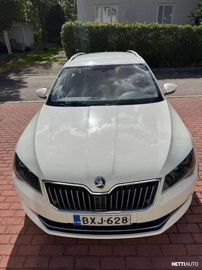 Skoda Superb 2019, kuva 7/15