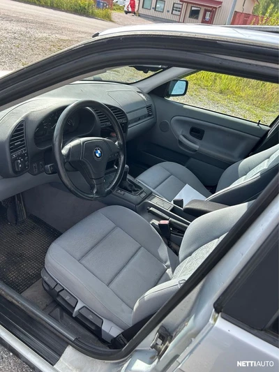 BMW 318 1995, kuva 7/7
