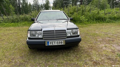 Mercedes-Benz CE 1990, photo 5/8