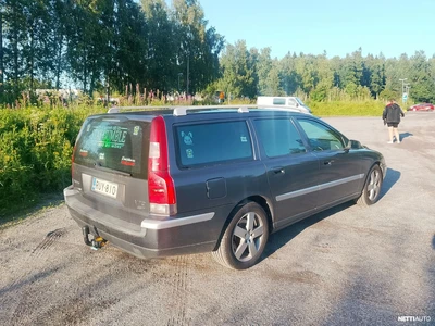 Volvo V70 Turbo 2004, kuva 3/13