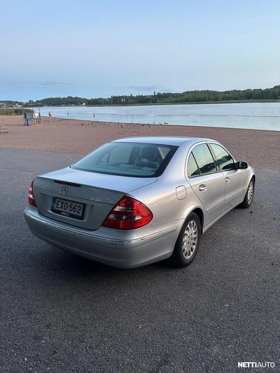 Mercedes-Benz E 2005, photo 4/11