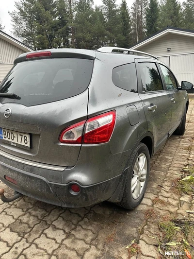 Nissan Qashqai+2 2011, photo 6/6