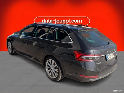 Skoda Superb 2020, kuva 3/5