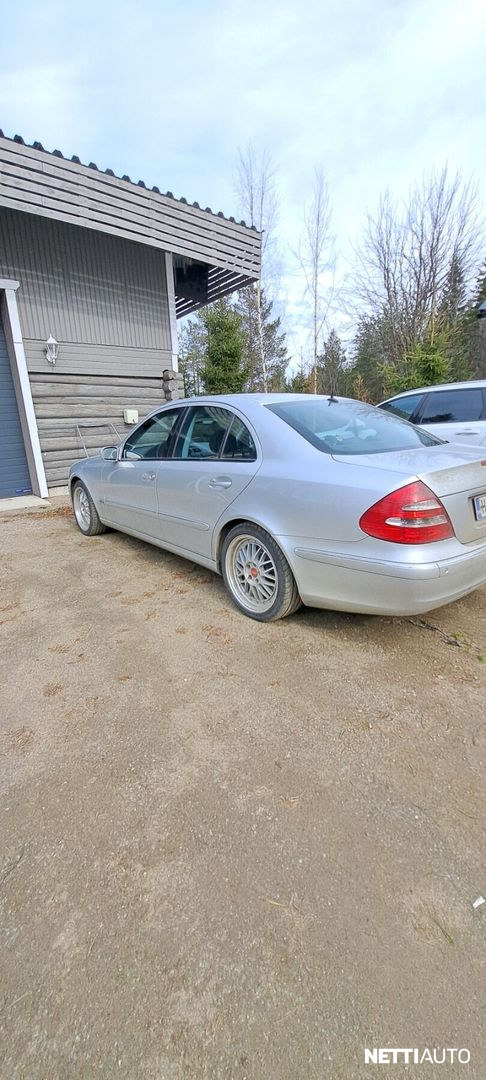 Mercedes-Benz E 320 2003, kuva 5/11