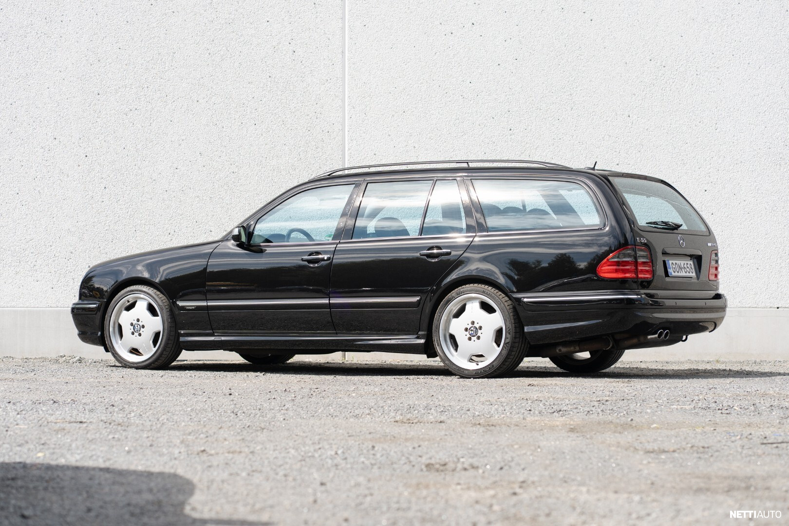 Mercedes-Benz E 55 AMG