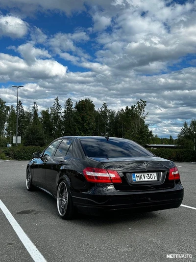 Mercedes-Benz E CDI BE 2009, kuva 2/6