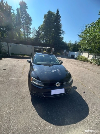 Volkswagen Jetta 2012, photo 4/16