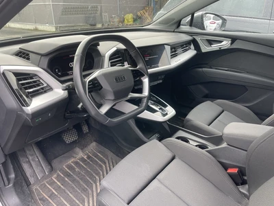 Audi Q4 e-tron 40 e-tron 2022, photo 3/7