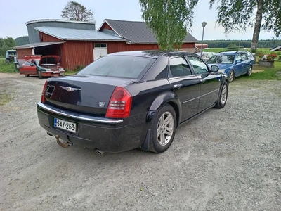 Chrysler 300C 2007, photo 3/9