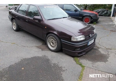 Opel Vectra 2,5 cdx 1995, kuva 1/4