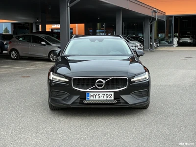 Volvo V60 D3 Momentum aut 2019, photo 2/5
