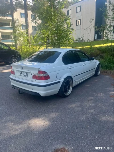 BMW 320 2002, kuva 2/4