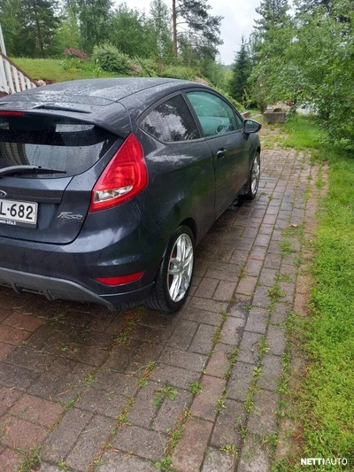 Ford Fiesta Sport 1,6TDCi 90hv Sport 2010, photo 3/14