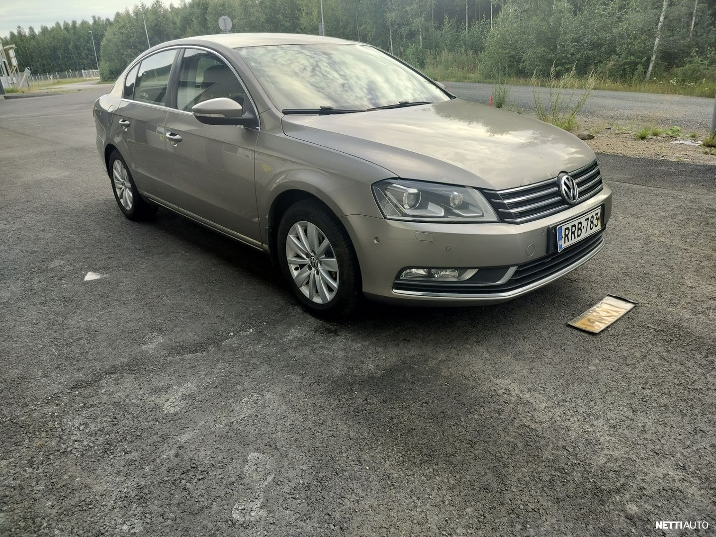 Volkswagen Passat 2013, photo 5/10