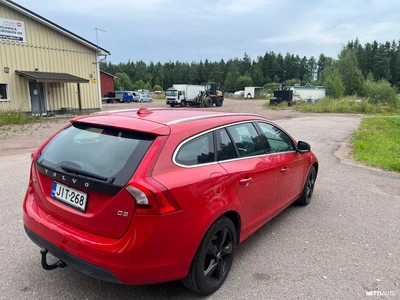 Volvo V60 D5 Momentum Business aut 2012, kuva 4/17