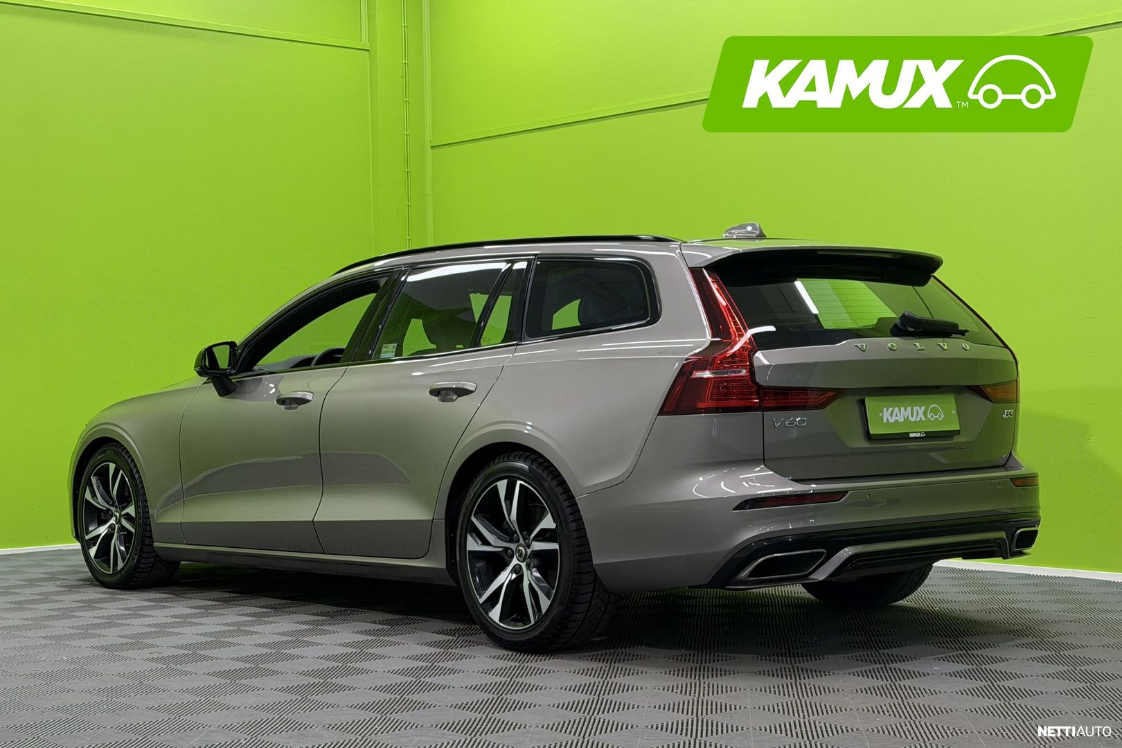 Volvo V60 2022, photo 5/33