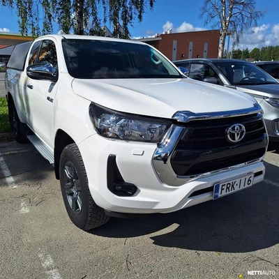 Toyota Hilux Extra Cab 4WD 2,4D Active 2023, photo 1/4