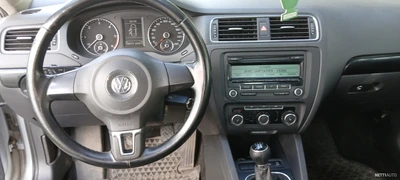 Volkswagen Jetta 2011, kuva 7/16