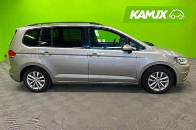 Volkswagen Touran 2016, kuva 2/8