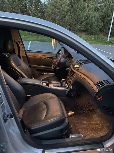 Mercedes-Benz E 2005, photo 6/7