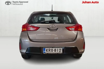 Toyota Auris 1,4 D-4D DPF Active 5ov 2013, kuva 4/23