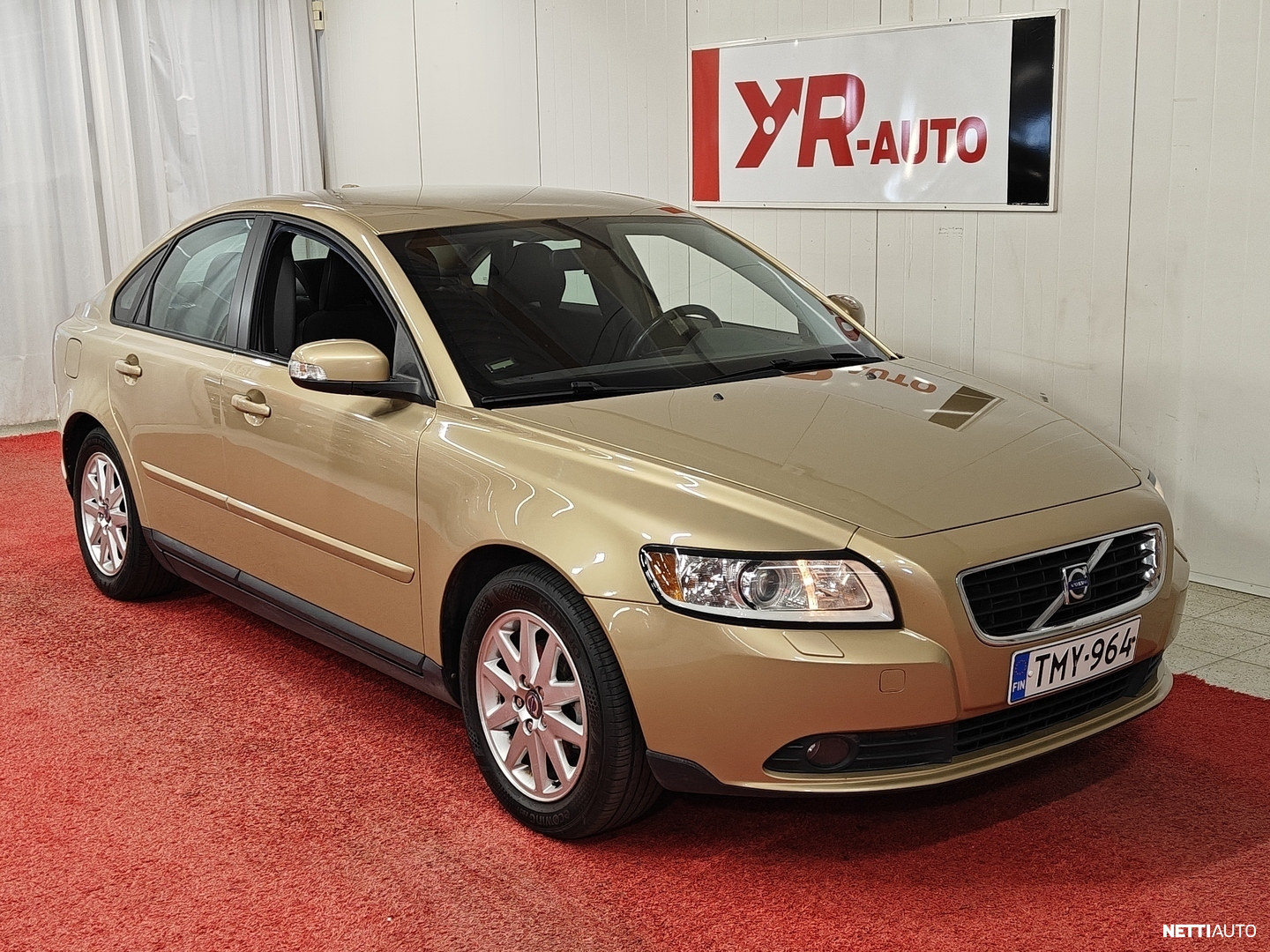 Volvo S40