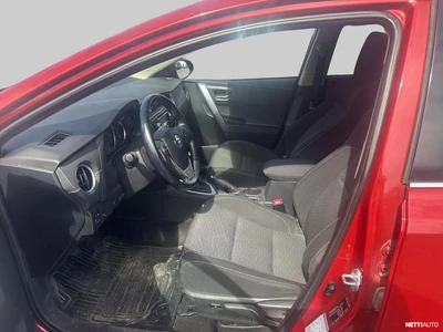 Toyota Auris 2014, kuva 4/5