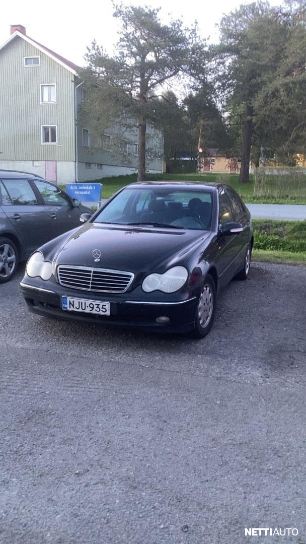 Mercedes-Benz C 200