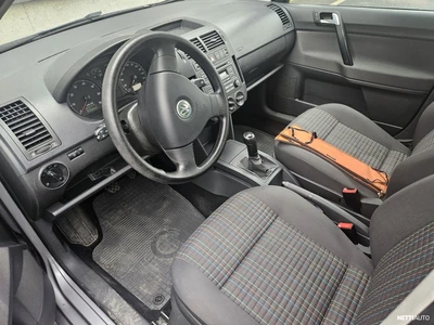 Volkswagen Polo Trendline 1,4 59 kW 4d 2008, kuva 6/19