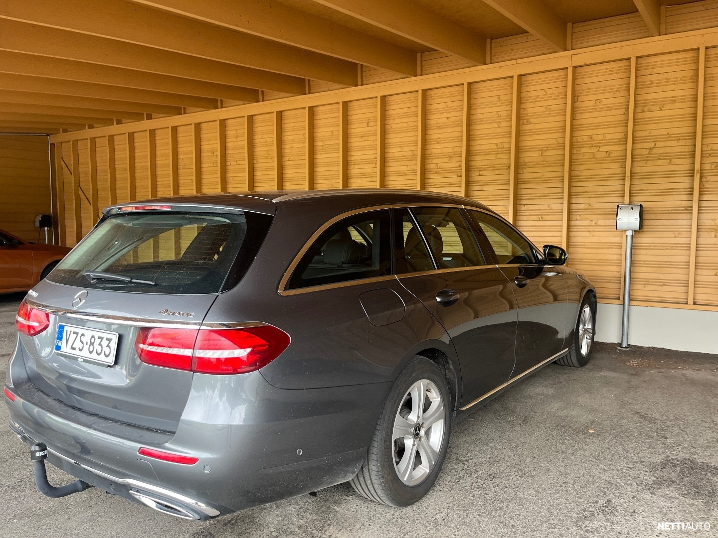 Mercedes-Benz E