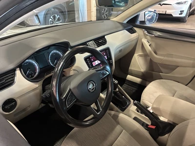 Skoda Octavia 2019, kuva 5/10