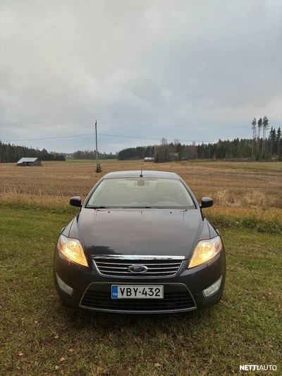 Ford Mondeo 2010, photo 1/7