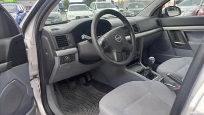 Opel Vectra 4D VECTRA SEDAN 1.8 2002, kuva 2/3