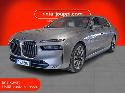 BMW i7 G70 xDrive 60 2022, photo 1/4